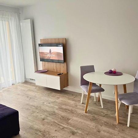Apartament Purple Poznan Luaran gambar