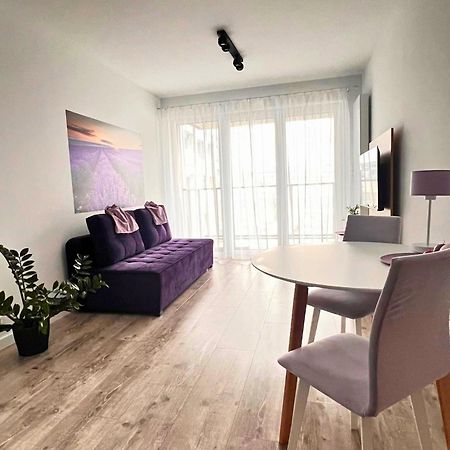 Apartament Purple Poznan Luaran gambar